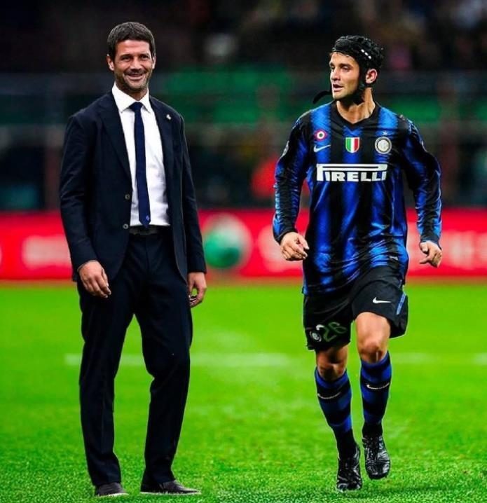 在社交媒体 在社交媒体